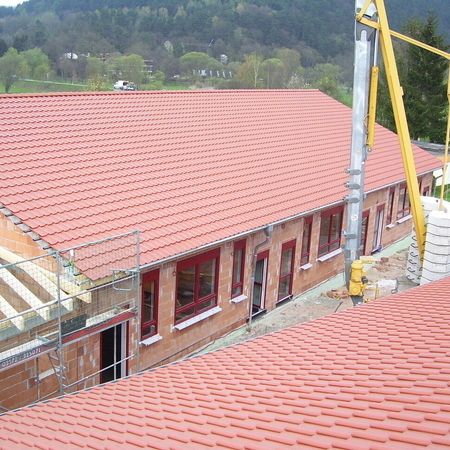 Dachkonstruktionen & Dachstuhl einer Schule
